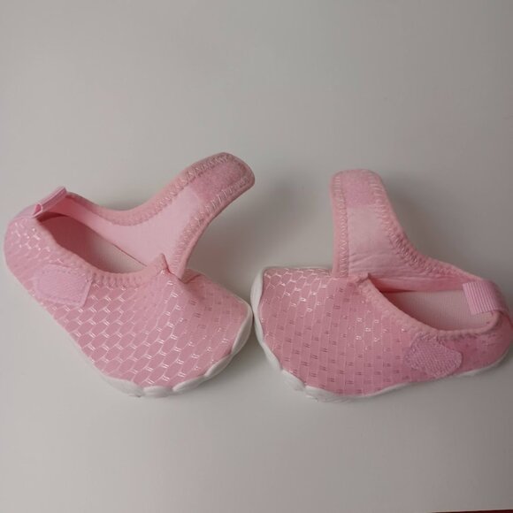 Racqua Toddler Water Shoes New Aqua Shoes Pink -13 Toddler -Hook & Loop Closure - Picture 9 of 10